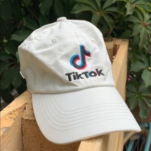 White TikTok hat